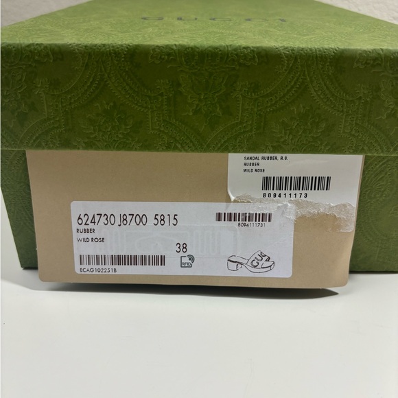 Gucci Rubber Gucci Logo Printed Mules Sandals Slide - Picture 13 of 13